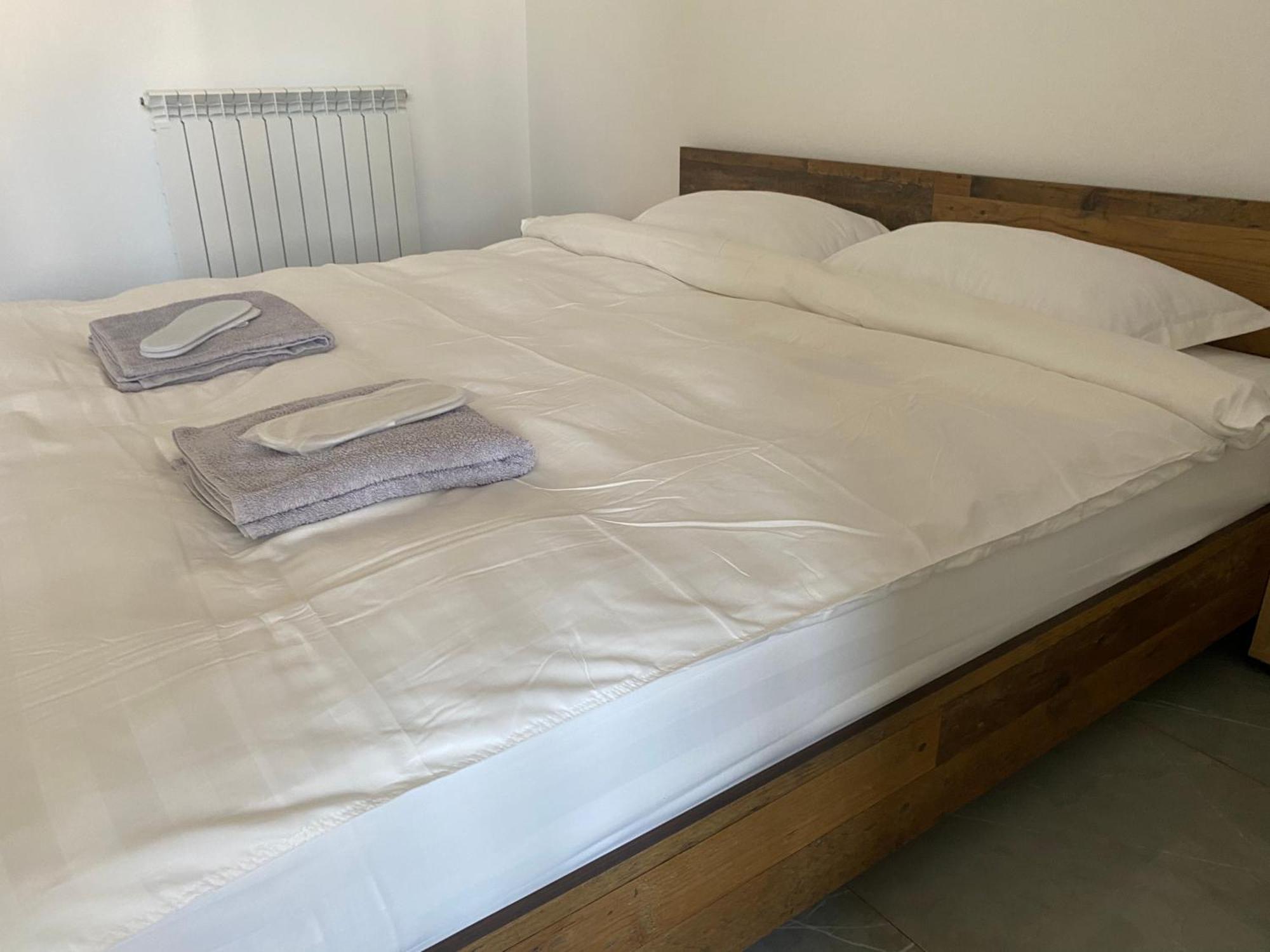 Casa Cojocaru Bed and Breakfast Turnu Măgurele Exteriör bild