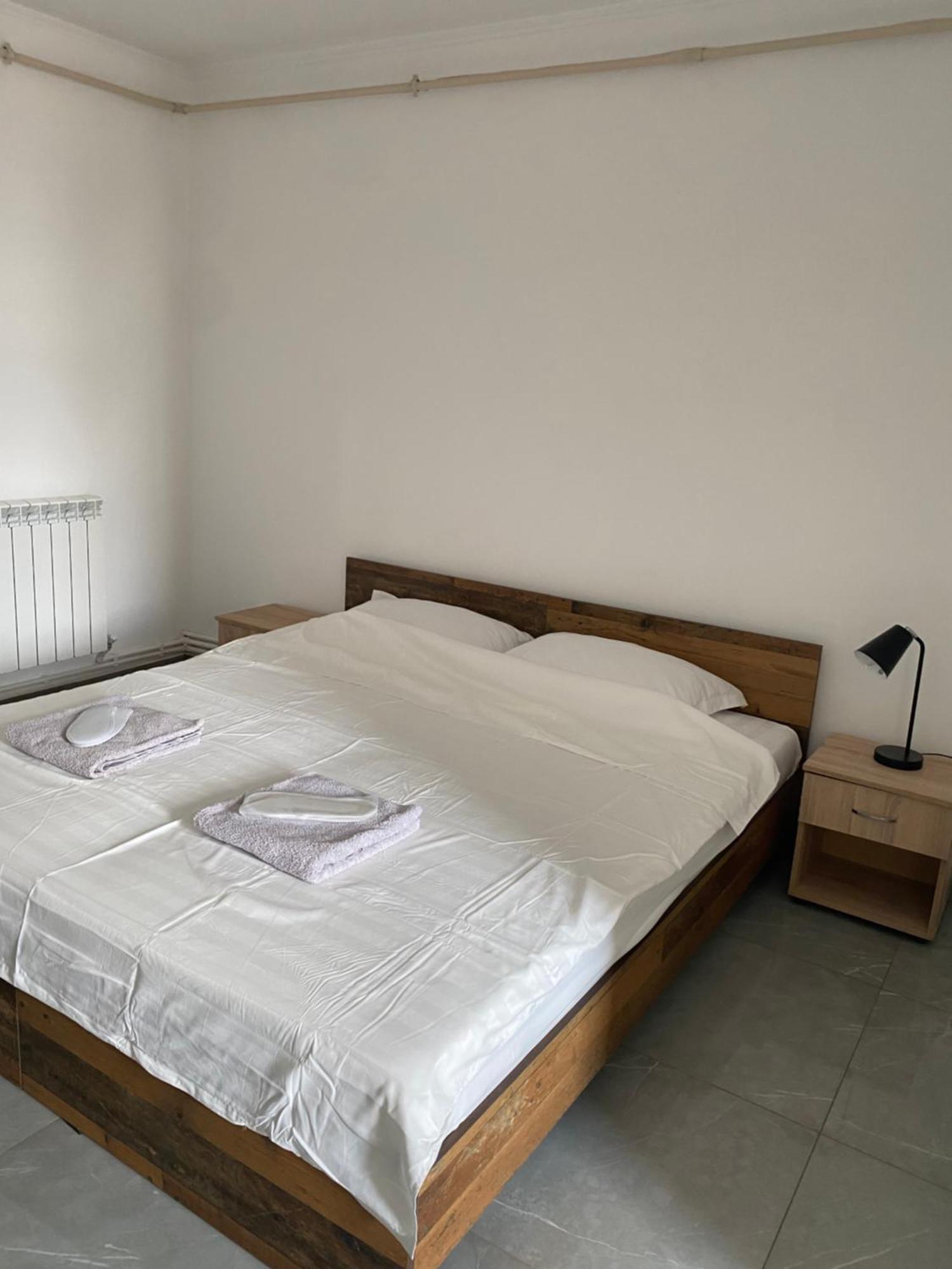 Casa Cojocaru Bed and Breakfast Turnu Măgurele Exteriör bild